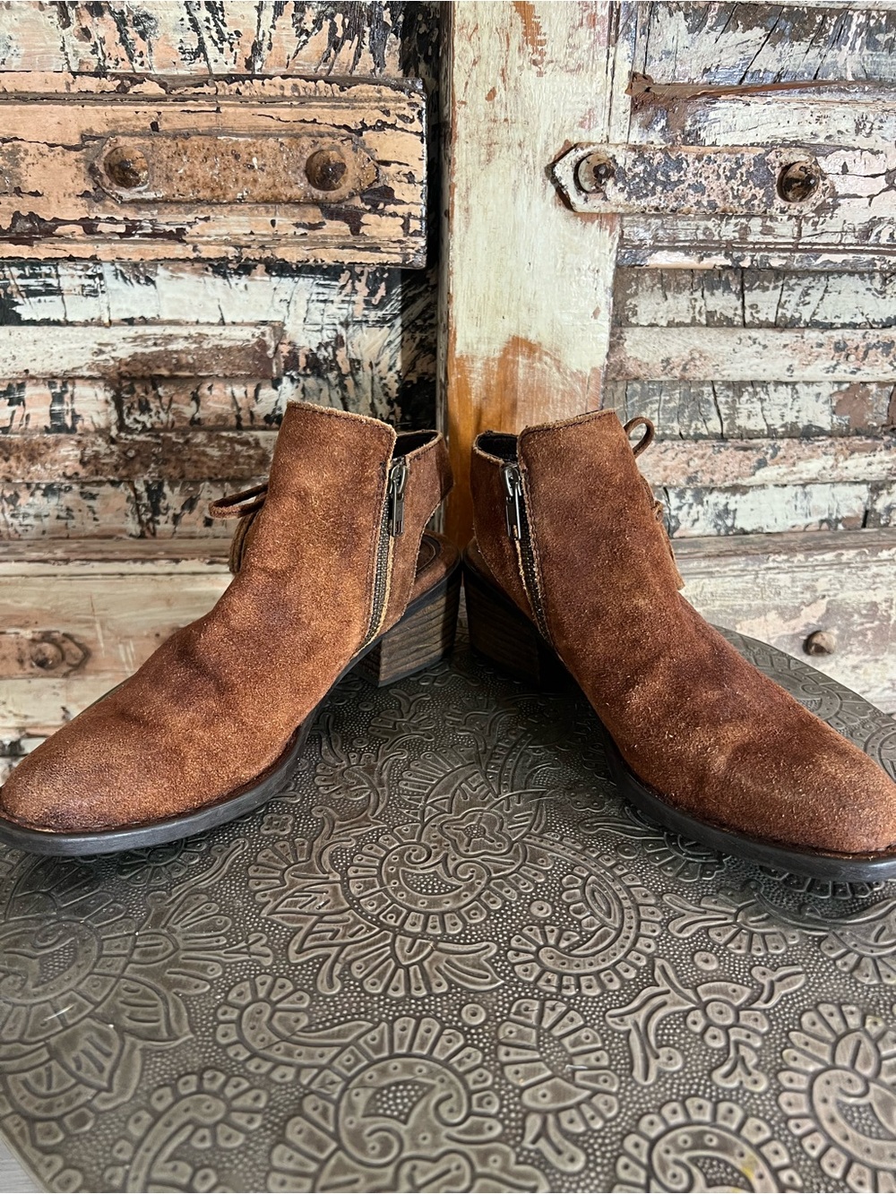 Born Monikah Brown Suede Tassel Cutout Ankle Boots, Booties 6M - Picture 5 of 11